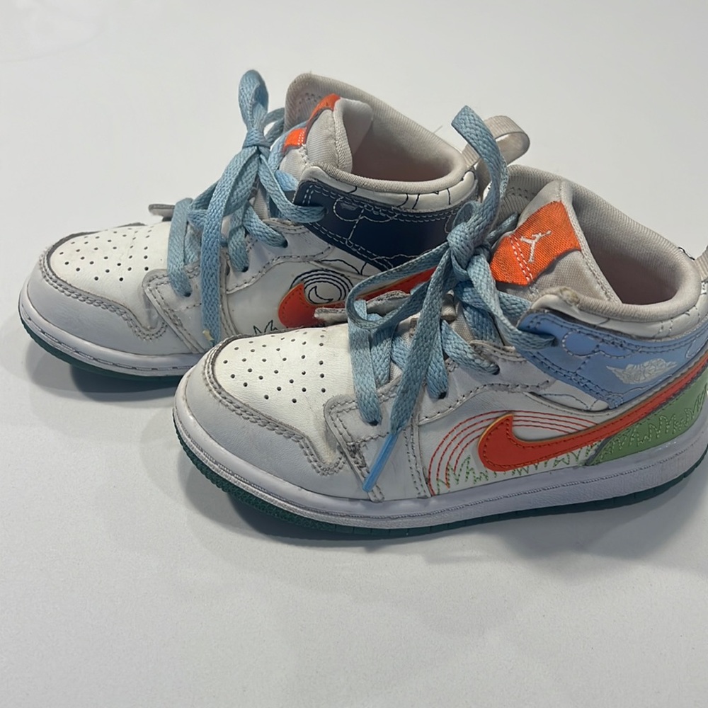 Jordan 1’s toddler